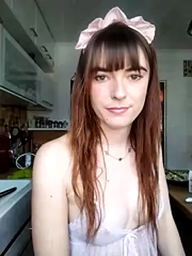 Snapshot of Vierge-Marie chatting on May 30, 2026, 2:47 pm Vierge-Marie online show from May 30, 2026, 2:47 pm