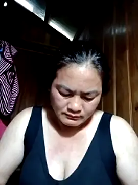 Snapshot of Blowjob0100 chatting on June 18, 2026, 11:42 pm Blowjob0100 online show from June 18, 2026, 11:42 pm
