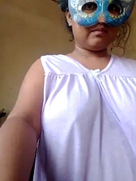 Snapshot of Rishwana77 chatting on June 15, 2026, 2:03 am Rishwana77 online show from June 15, 2026, 2:03 am