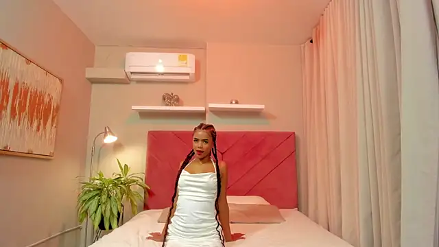 Mia Velvee online show from June 20, 2026, 1:03 pm