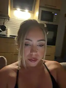noraheaven online show from May 14, 2026, 7:31 pm