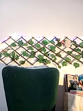 Snapshot of _dolliette_ chatting on May 12, 2026, 3:42 pm dolliette online show from May 12, 2026, 3:42 pm