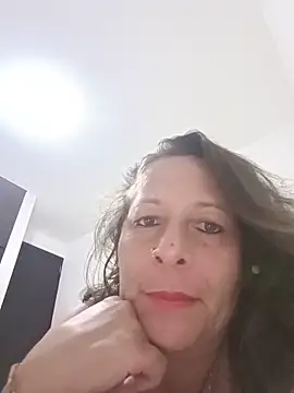 Snapshot of Nikki_milf69 chatting on May 15, 2026, 5:14 am Nikki milf69 online show from May 15, 2026, 5:14 am