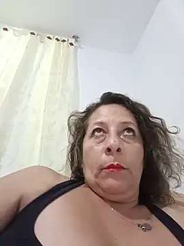 Snapshot of Nikki_milf69 chatting on June 12, 2026, 5:39 am Nikki milf69 online show from June 12, 2026, 5:39 am