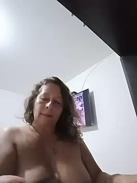 Snapshot of Nikki_milf69 chatting on June 22, 2026, 6:10 am Nikki milf69 online show from June 22, 2026, 6:10 am