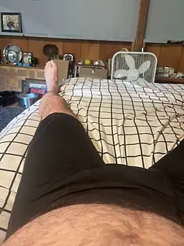 watchmesquirm online show from June 8, 2026, 9:04 pm