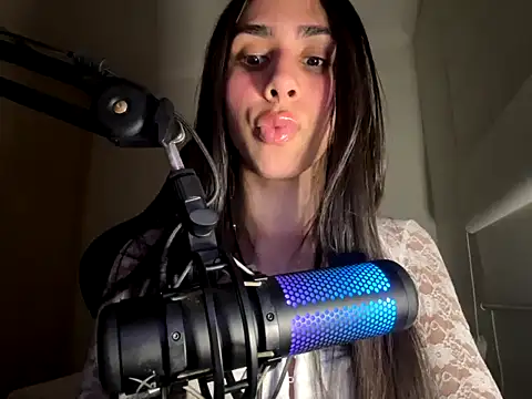marquezaaa online show from June 9, 2026, 2:01 am