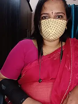 Snapshot of pirainilla chatting on June 14, 2026, 4:31 pm pirainilla online show from June 14, 2026, 4:31 pm