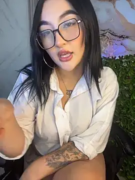 skarlet ec online show from May 12, 2026, 9:01 pm