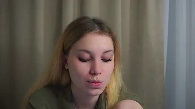 Sairallyn online show from June 11, 2026, 10:52 pm