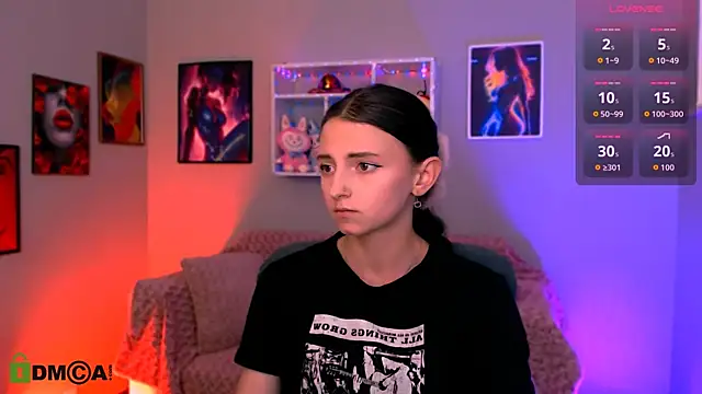 Snapshot of caroline_honeyy chatting on June 13, 2026, 7:45 pm caroline honeyy online show from June 13, 2026, 7:45 pm