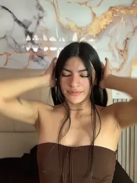lis hot ec online show from June 16, 2026, 7:05 pm