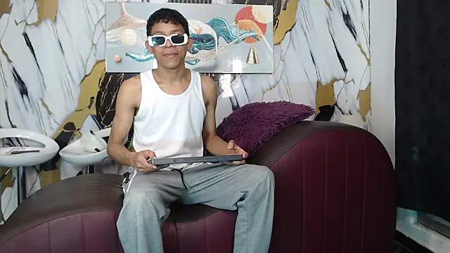 RONALDA HOT26 online show from June 4, 2026, 7:36 am