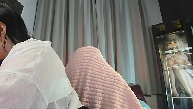 KittyNuarr online show from June 16, 2026, 9:39 pm