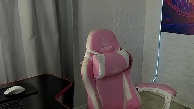 Mary F0x online show from June 2, 2026, 8:05 am