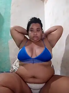 Snapshot of sexy-latina24u chatting on May 21, 2026, 2:13 pm sexy-latina24u online show from May 21, 2026, 2:13 pm