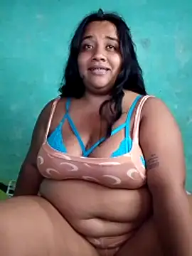 Snapshot of sexy-latina24u chatting on May 27, 2026, 5:10 pm sexy-latina24u online show from May 27, 2026, 5:10 pm