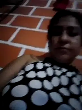 Scarlet 01  online show from July 5, 2026, 4:41 am