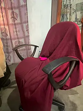 Snapshot of Inuchethi chatting on February 4, 2025, 1:23 am Inuchethi online show from February 4, 2025, 1:23 am