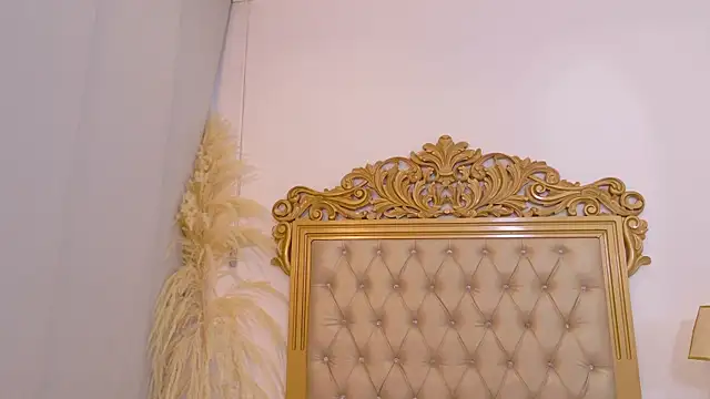 Snapshot of AbrilCardenasX chatting on July 8, 2026, 11:15 am AbrilCardenasX online show from July 8, 2026, 11:15 am