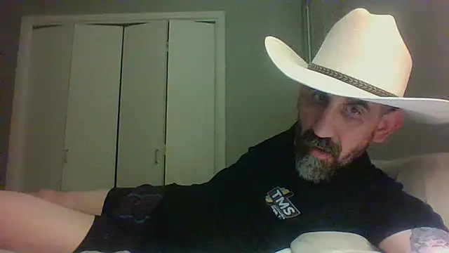 Snapshot of old_Domino chatting on June 1, 2026, 9:55 am old Domino online show from June 1, 2026, 9:55 am