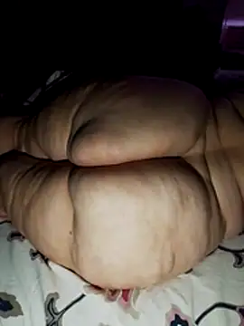 Snapshot of MegaAssMature chatting on May 27, 2026, 1:24 am MegaAssMature online show from May 27, 2026, 1:24 am