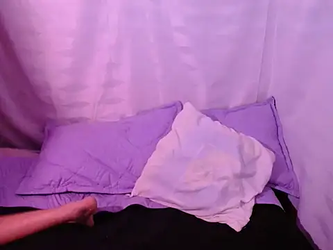 NyxViolet online show from June 1, 2026, 10:22 pm