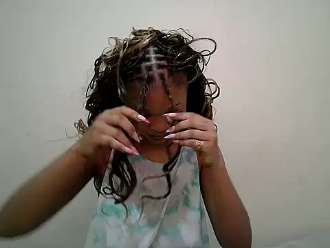 Snapshot of Miss_rihanna chatting on May 31, 2026, 6:20 pm Miss rihanna online show from May 31, 2026, 6:20 pm
