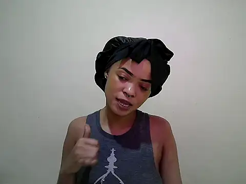 Snapshot of Miss_rihanna chatting on June 25, 2026, 5:50 pm Miss rihanna online show from June 25, 2026, 5:50 pm