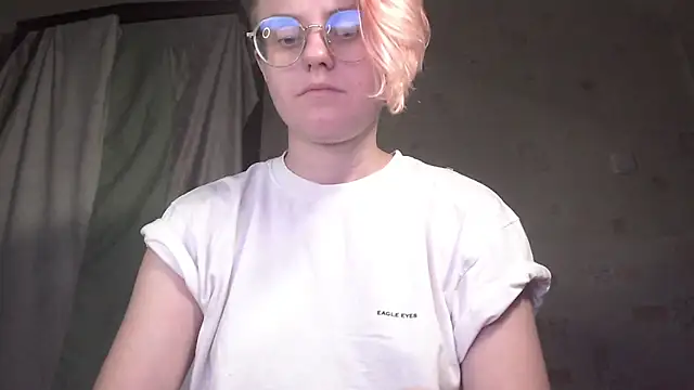 Snapshot of __Freya___ chatting on July 16, 2026, 5:41 pm Freya online show from July 16, 2026, 5:41 pm