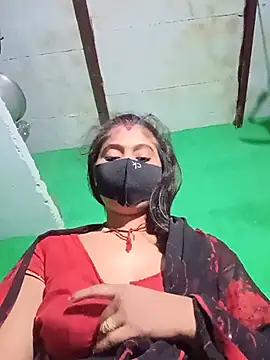 Snapshot of Rachnaaapkijaan78 chatting on July 5, 2026, 10:39 pm Rachnaaapkijaan78 online show from July 5, 2026, 10:39 pm