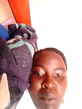 Snapshot of creamyy_pussie chatting on May 28, 2026, 1:08 pm creamyy pussie online show from May 28, 2026, 1:08 pm