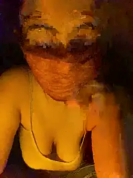 Snapshot of Hooby_123 chatting on June 17, 2026, 1:52 am Hooby 123 online show from June 17, 2026, 1:52 am