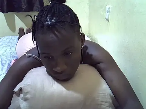 Snapshot of Gorgeous-maya chatting on June 17, 2026, 5:21 am Gorgeous-maya online show from June 17, 2026, 5:21 am