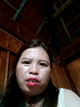 -Yeyi- online show from June 20, 2026, 2:53 pm