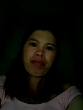 -Yeyi- online show from June 21, 2026, 7:05 pm