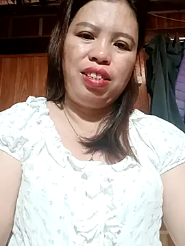 -Yeyi- online show from June 29, 2026, 11:49 pm