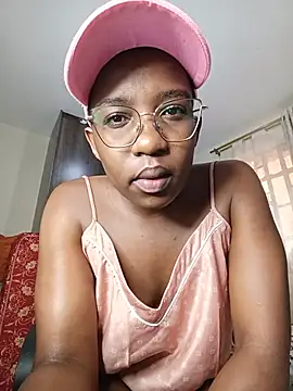 Miss-Temptasion online show from June 7, 2026, 8:51 am