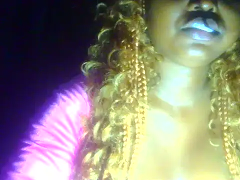 Snapshot of Yaspretty6 chatting on July 8, 2026, 10:36 pm Yaspretty6 online show from July 8, 2026, 10:36 pm