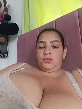 hugeboobs zafiro online show from June 3, 2026, 1:46 pm