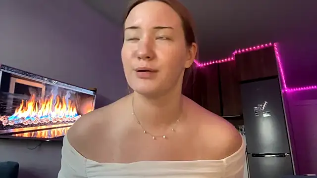Snapshot of Lisi_Kiss_ chatting on June 4, 2026, 6:14 pm Lisi Kiss online show from June 4, 2026, 6:14 pm
