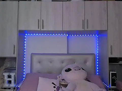 Snapshot of Honniewhitee_ chatting on July 16, 2026, 10:16 pm Honniewhitee online show from July 16, 2026, 10:16 pm