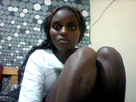 liligal online show from June 19, 2026, 7:39 pm