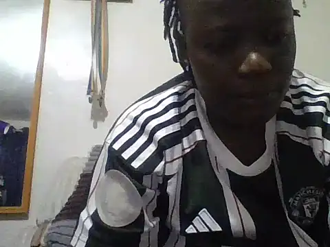 yourdreamgirlT online show from July 16, 2026, 3:56 am