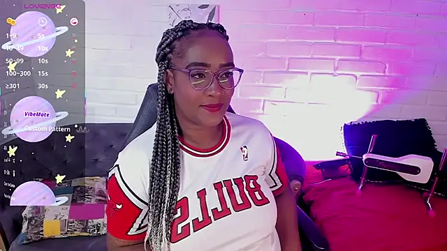 Snapshot of alison_daniels_ chatting on April 11, 2026, 11:36 am alison daniels online show from April 11, 2026, 11:36 am