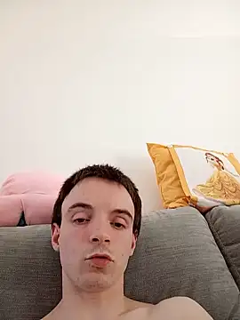 thomsnapchaud online show from July 7, 2026, 12:31 pm