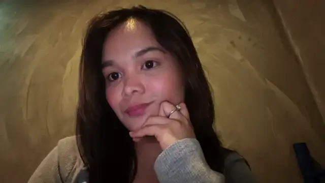 Snapshot of FlorrieBroaden chatting on May 18, 2026, 8:31 am FlorrieBroaden online show from May 18, 2026, 8:31 am