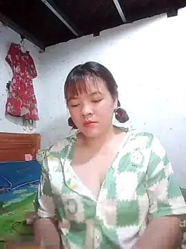 Loleml01 online show from June 12, 2026, 3:38 am