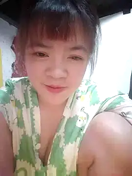 Loleml01 online show from June 13, 2026, 3:26 am