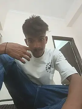 Snapshot of singalguy12 chatting on July 26, 2026, 8:43 am singalguy12 online show from July 26, 2026, 8:43 am